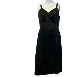 Vintage Corliss Black Embroidered Slip Sz. 36